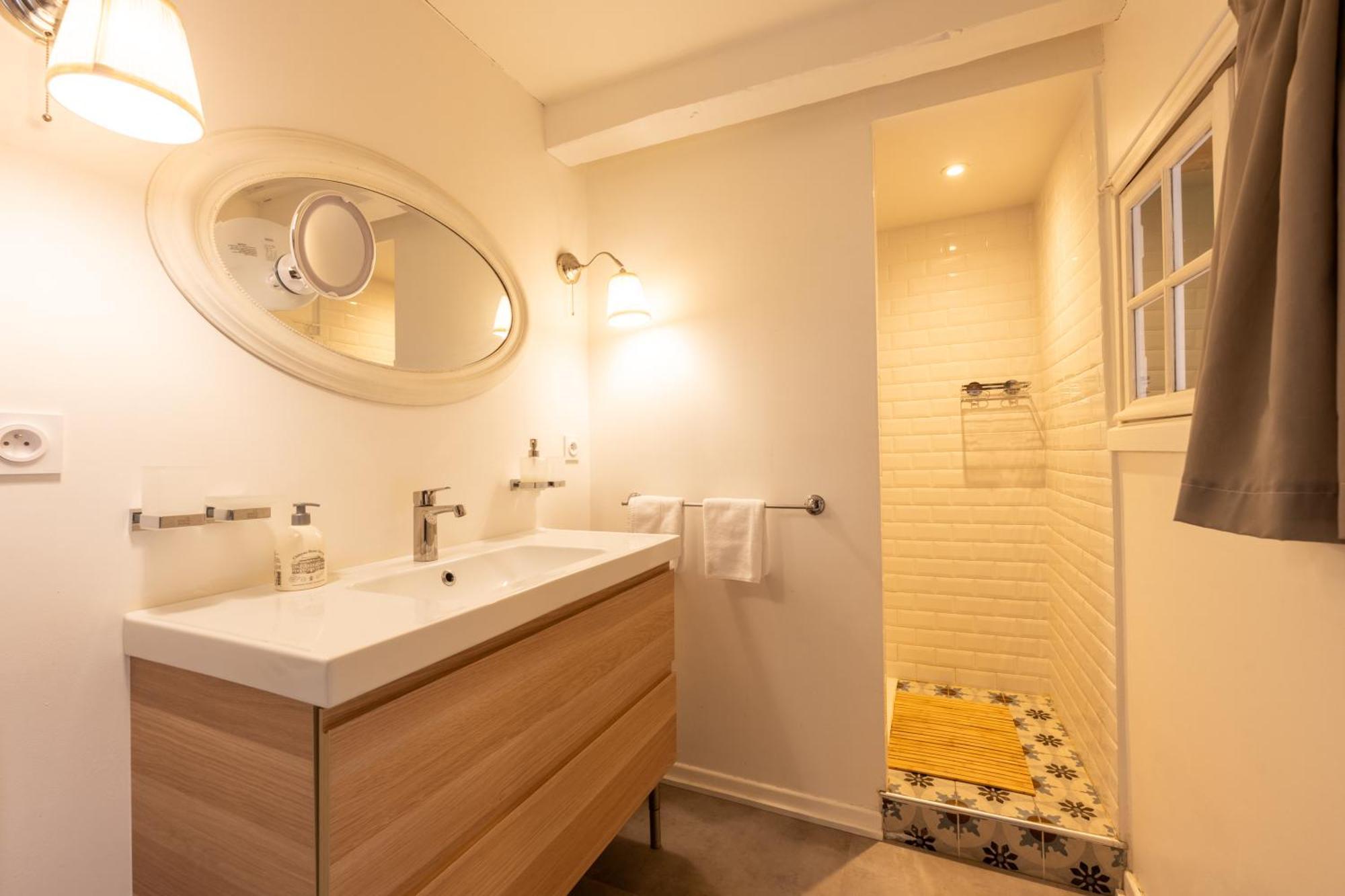 Sous Les Toits D'Annecy, Un Appartement Irresistible Pour 1 A 6 Personnes En Plein Coeur De Ville Extérieur photo